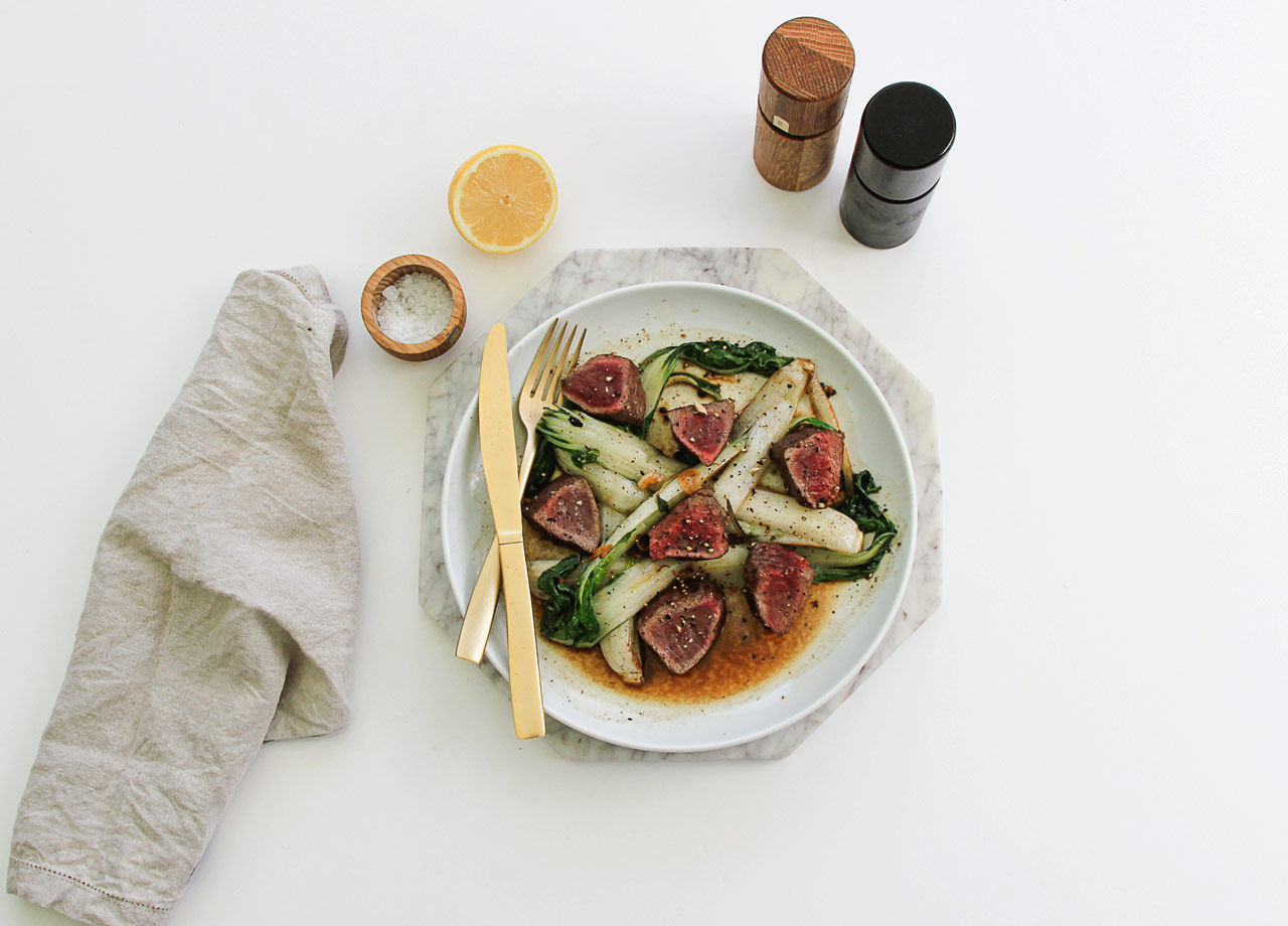 Venison Medallions with Rocket, Grilled Pear and Walnut Salad